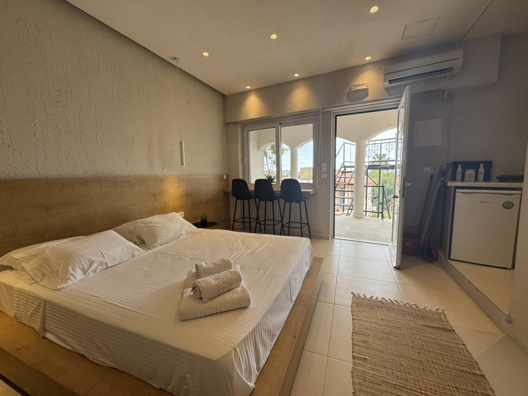 Eleftherias Suites - Near Beach Apartments Мараті Екстер'єр фото