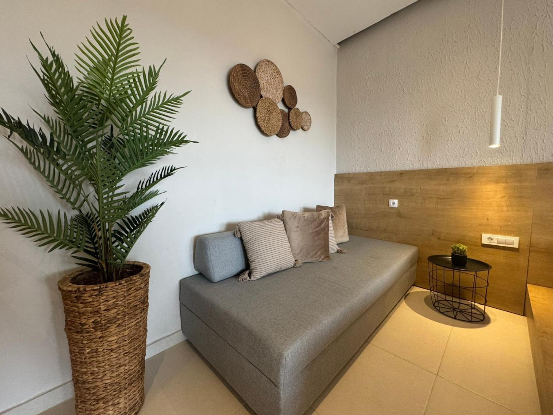Eleftherias Suites - Near Beach Apartments Мараті Екстер'єр фото